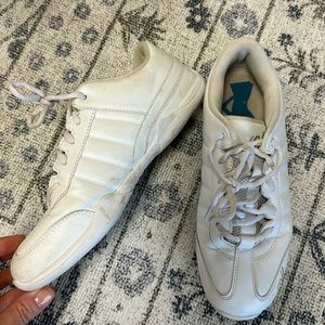 Varsity White leather style 95674 size 7.5 cheer shoes.
